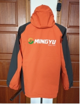 定制沖鋒衣案例—東莞銘裕鞋材